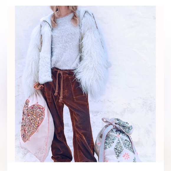 Free people one perfect present gift sack 18
X 28 - Picture 2 of 8